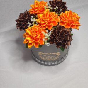 Flower box M z pomarańczowo-brązowymi daliami