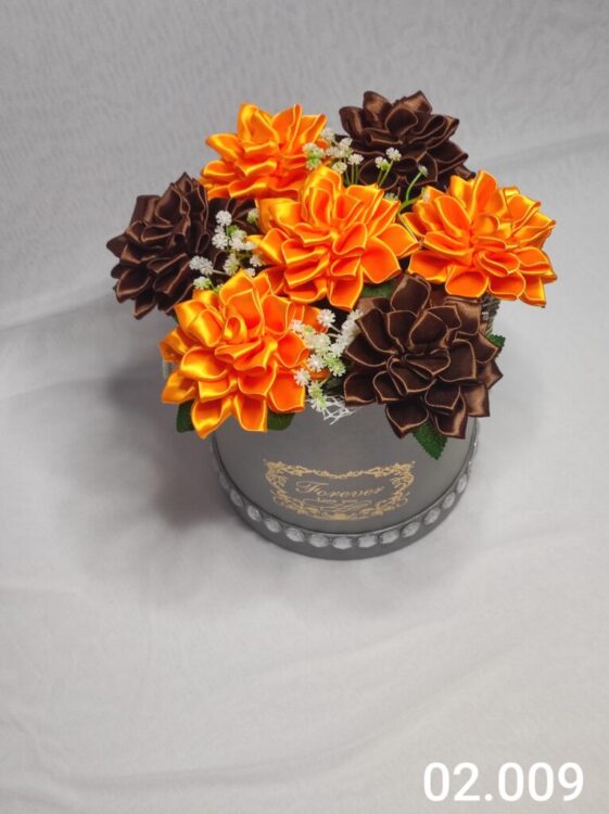 Flower box M z pomarańczowo-brązowymi daliami
