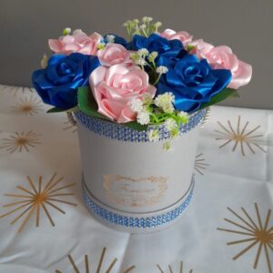 Flower box XS z różowo-granatowymi różami